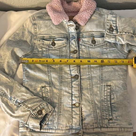 Levi’s fully lined jean jacket - Picture 8 of 11